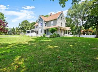 26 Homefair Dr, Fairfield, CT 06825