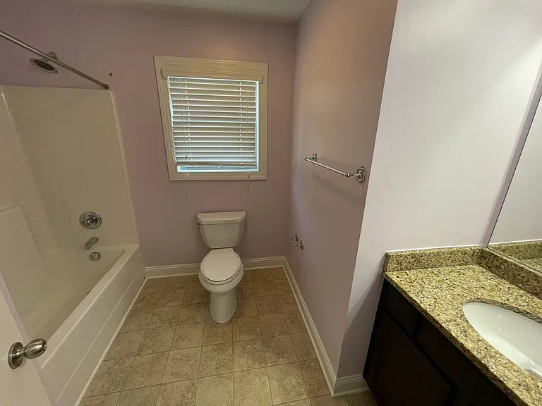 654 Dutchmans Creek Trl — Photo 22