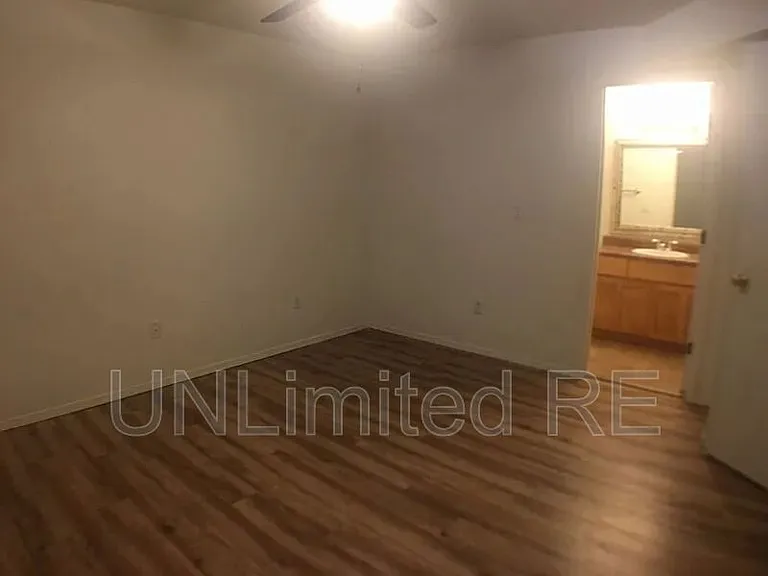1385 W University Ave #189 — Photo 5