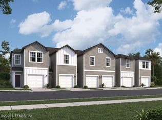 532 Trout Run Rd, Jacksonville, FL 32218