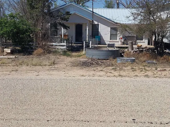 10 Kenemore Rd, Maljamar, NM 88264