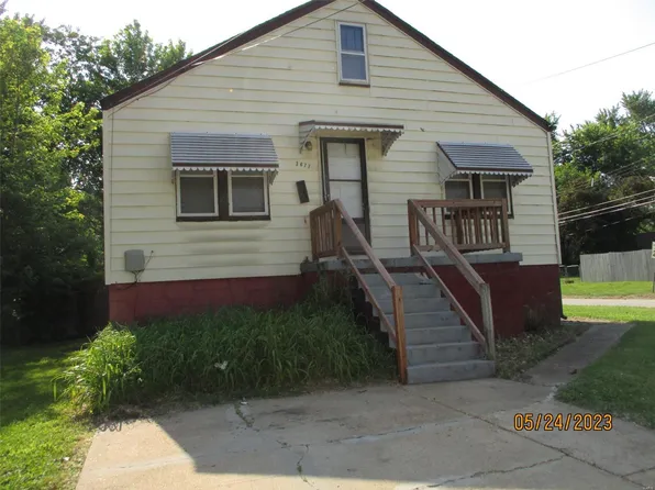 3677 Isolda Ave, Saint Ann, MO 63074