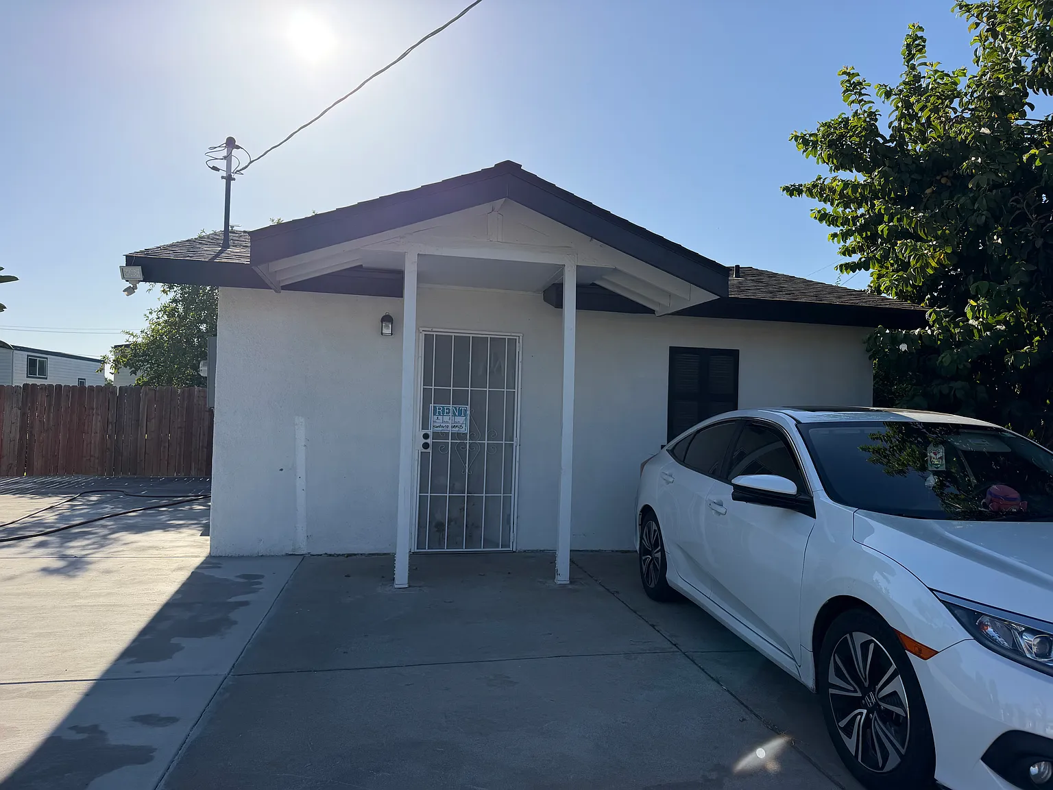 1 bed, 1900 sqft, $2,500 — Photo 2