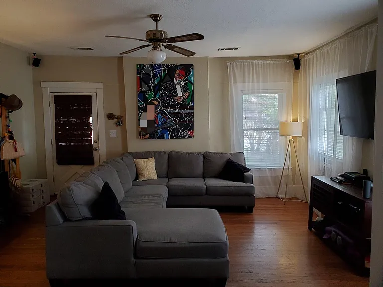 404 N Winnetka Ave — Photo 3