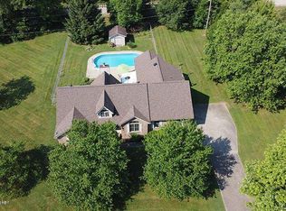 207 Meadow Ridge Dr, Bardstown, KY 40004