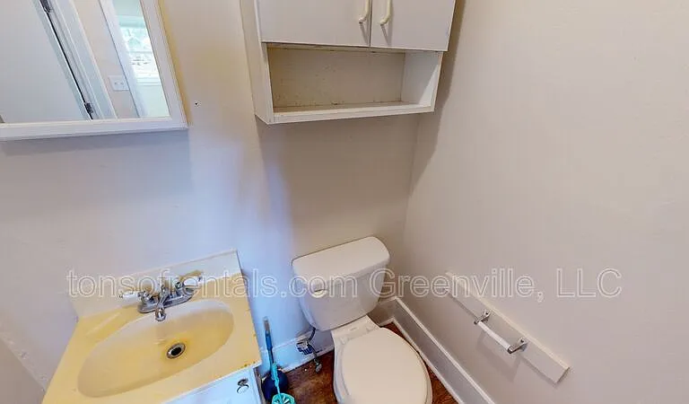 520 W Frederick St #C — Photo 7
