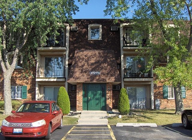 1st image of 17975 Amherst Ct APT 102