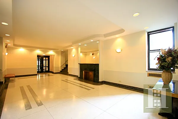 Rented by Halstead Real Estate | media 6