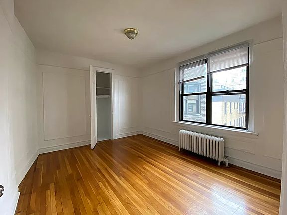 2nd image of 80 Haven Ave #6R