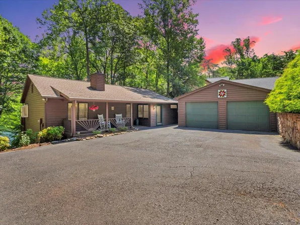 280 Saint Augustine Rd, Wirtz, VA 24184