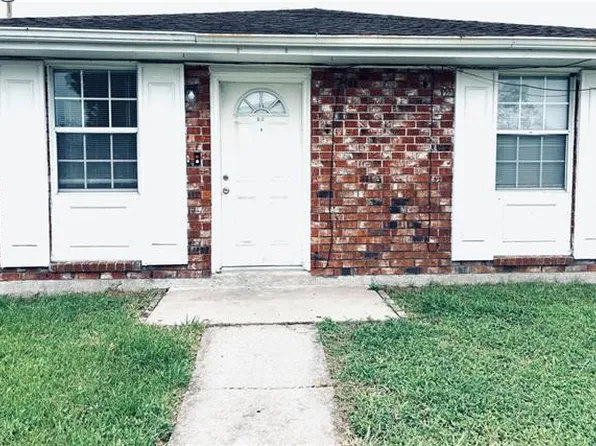 310 E Josephine St, Chalmette, LA 70043