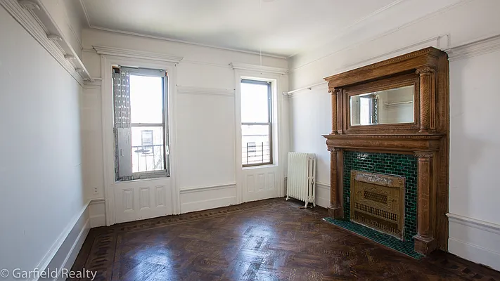 Sold by Garfield Realty  | media 14