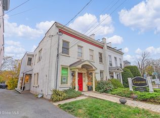 619 Union St APT 4, Schenectady, NY 12305