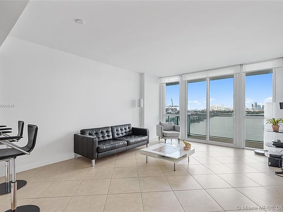 3rd image of 520 West Ave APT 704