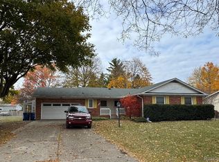 5374 Torrey Rd, Flint, MI 48507