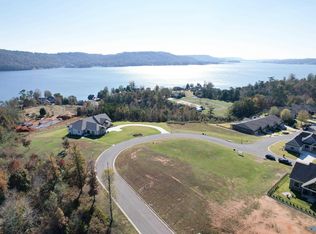 12 Gl Ridge Cir, Guntersville, AL 35976
