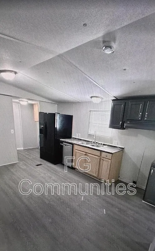 2 bed, 2.0 bath, $995 — Photo 2