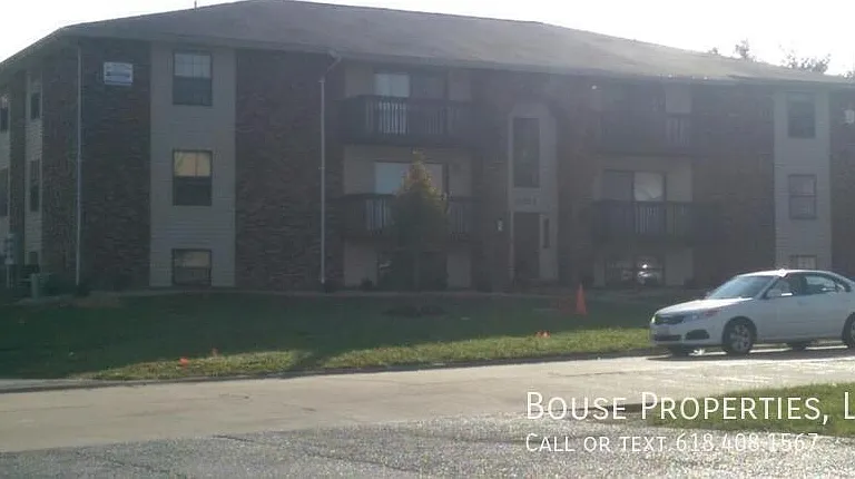 1024 Brookshire Ct #12 — Photo 1