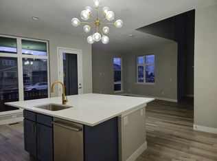 6060 N Perth St, Aurora, CO 80019