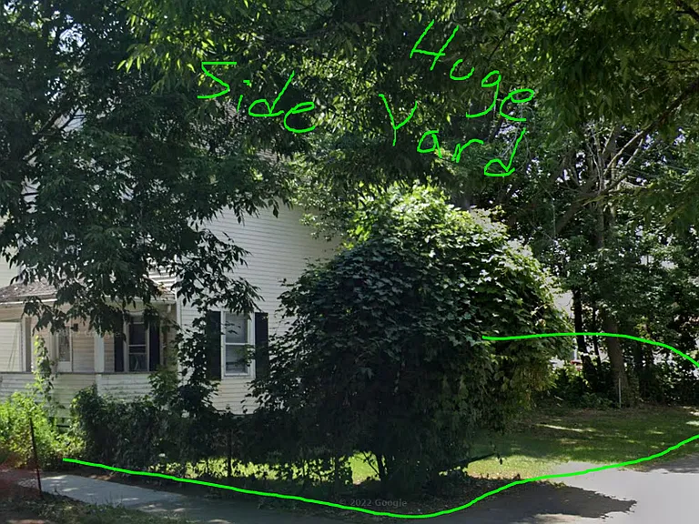 327 Saxton St — Photo 19