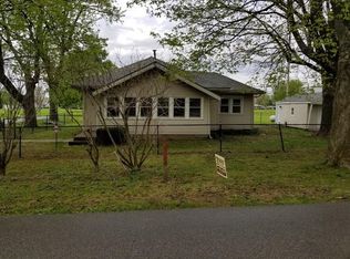 137 Walnut St, Wilkinson, IN 46186