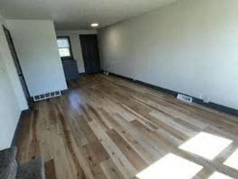The Hawthorne — Photo 16