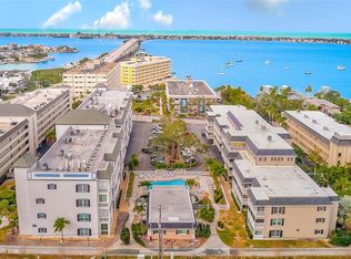 139 Bluff View Dr APT 107, Belleair Bluffs, FL 33770