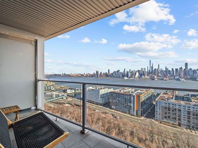 899 Boulevard East Unit 8G, Weehawken, NJ, 07086