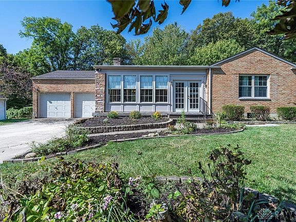 2nd image of 1051 Forest Dr