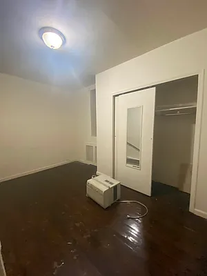 Rented by Urban Real Estate Property Group Inc | media 4