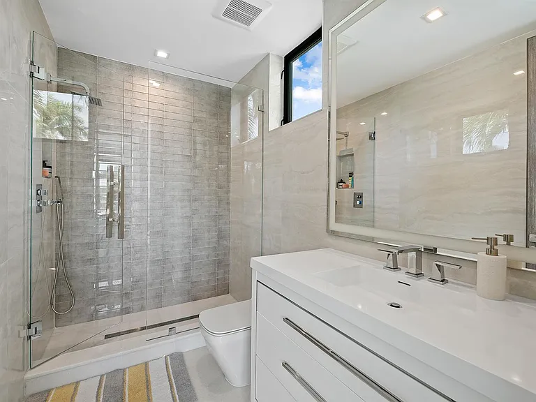 401 Lido Dr — Photo 36