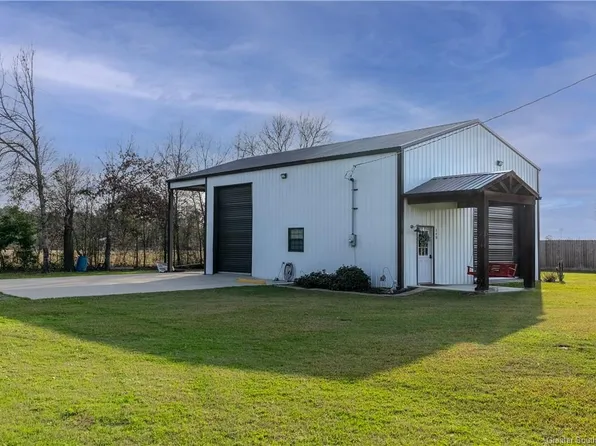 140 Chavis Sq, Dequincy, LA 70633