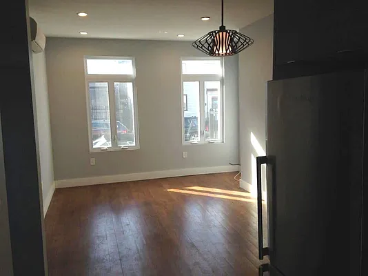 Rented by Premier Metro Realty Corp | media 27