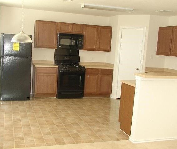 2nd image of 18421 Cloudmore Ln