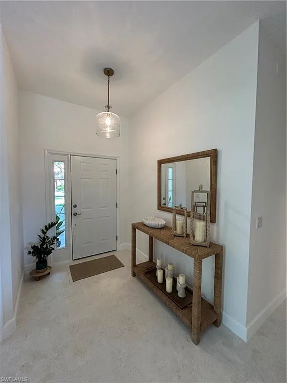 3 bed, 2.0 bath, 1584 sqft, $9,000 — Photo 3