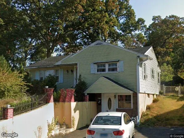 204 Beths Ave, Bristol, CT 06010