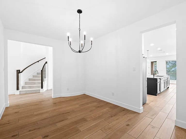 310 Barton Crk — Photo 26