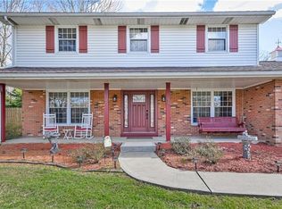 805 Edgewood Rd, Beaver Falls, PA 15010