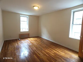 Rented by Sterea Agency