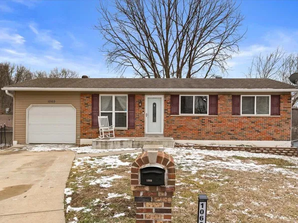 1069 Oak Trl, Pevely, MO 63070