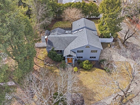 2nd image of 54 Oakvale Rd