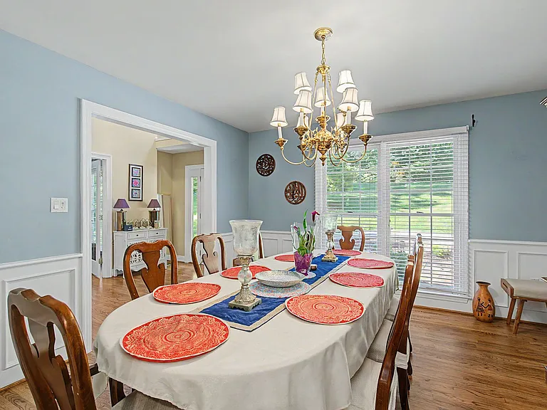 35 Windsong Dr — Photo 6
