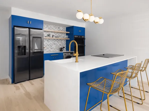 219 Berry Street image 1 of 13