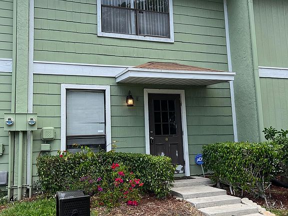2nd image of 833 Hill Dr