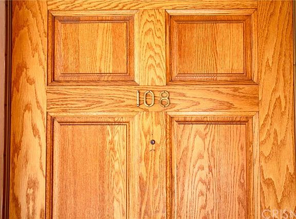 3rd image of 21915 Wyandotte St Unit 108