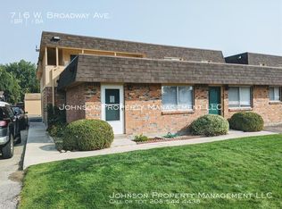 716 W Broadway Ave, Meridian, ID 83642