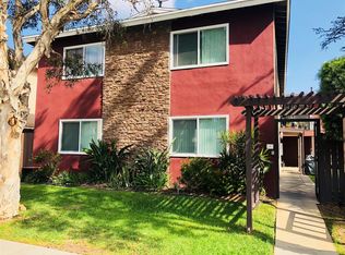 980 Valencia St APT 4, Costa Mesa, CA 92626