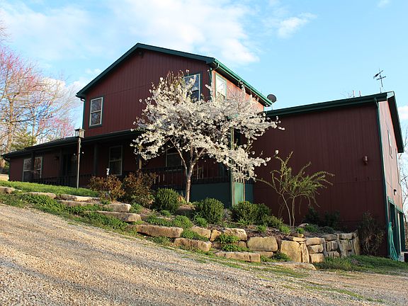 front approach--circle drive