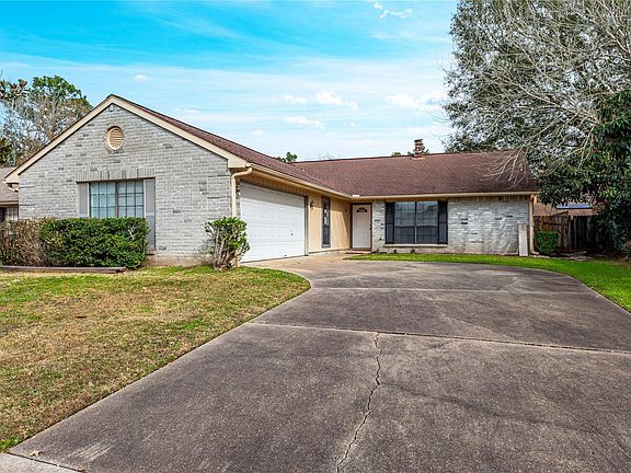2nd image of 22722 Hawkwood Dr
