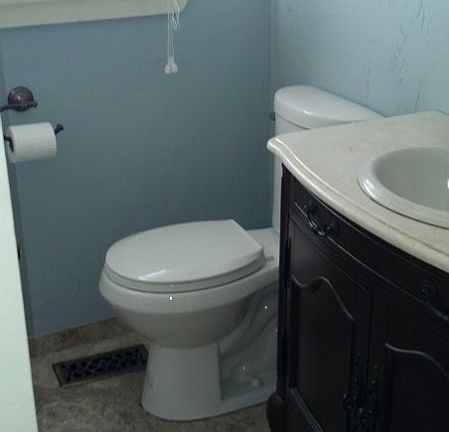 3rd image of 1807 Oxford Way